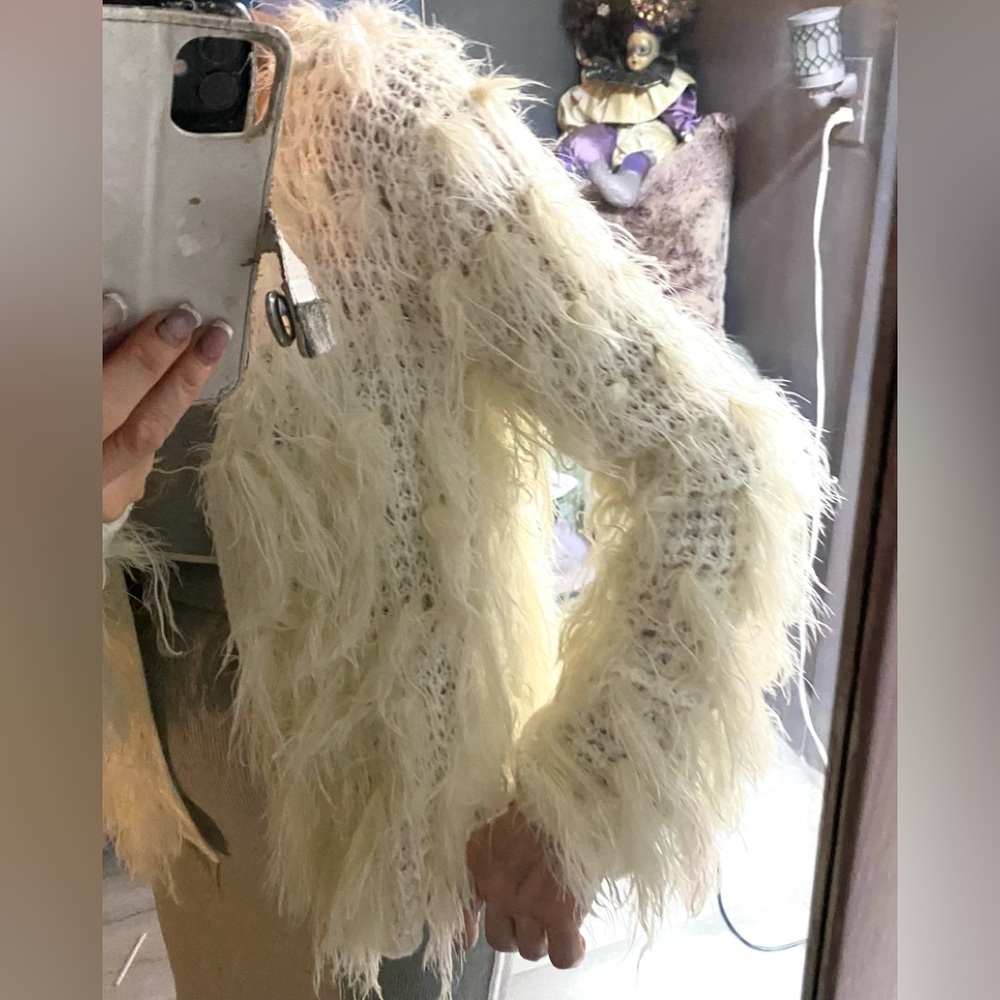 Elegant Cream Fuzzy Cardigan - Picture 3 of 4